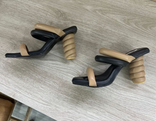 [TT24093492] 19CJJ01494 SANDALIAS OLIVIA